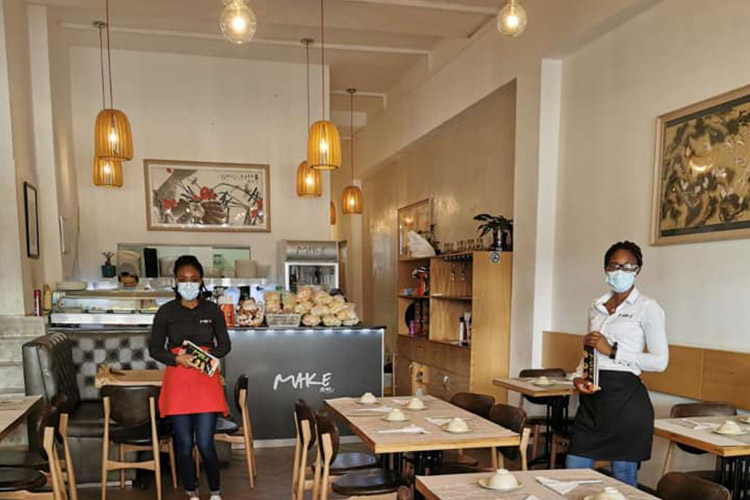 Best Sushi Restaurants 2022: Make Chinese Food and Sushi Bar