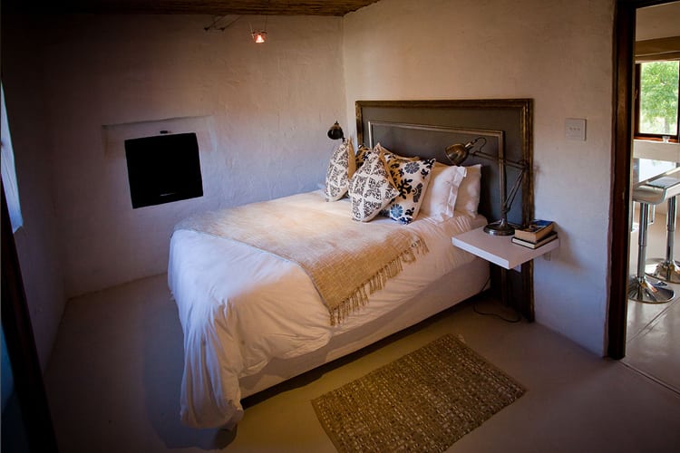 Artist River Cottage Bedroom