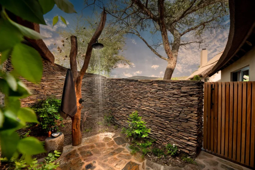 Melozhori Game Reserve Outdoor Shower