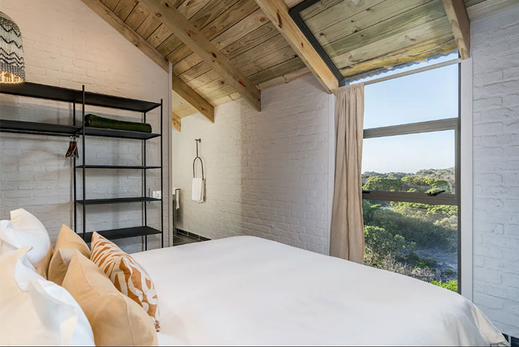 Black Barn Romansbaai Bedroom