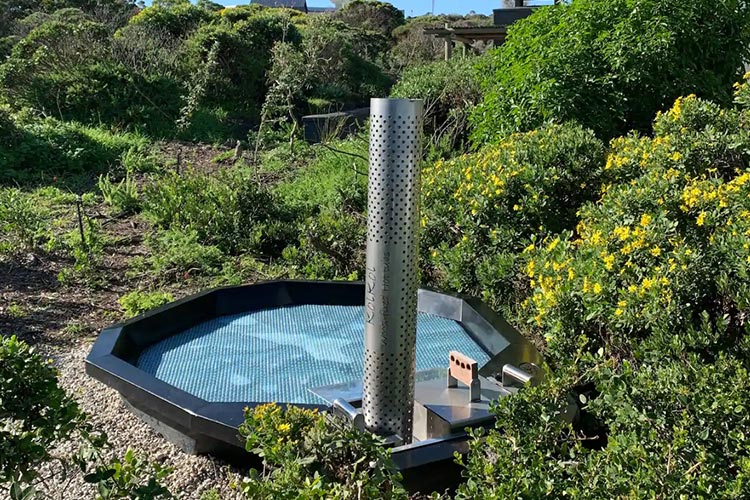 Black Barn Romansbaai Hot Tub
