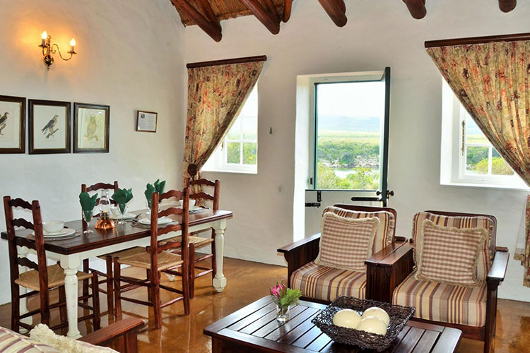 De Hoop Cottage Dining Room