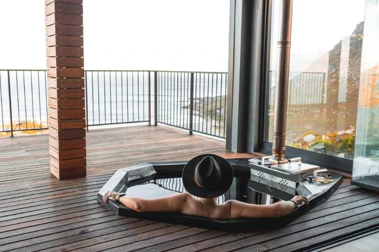 Klein Hangklip Hot Tub
