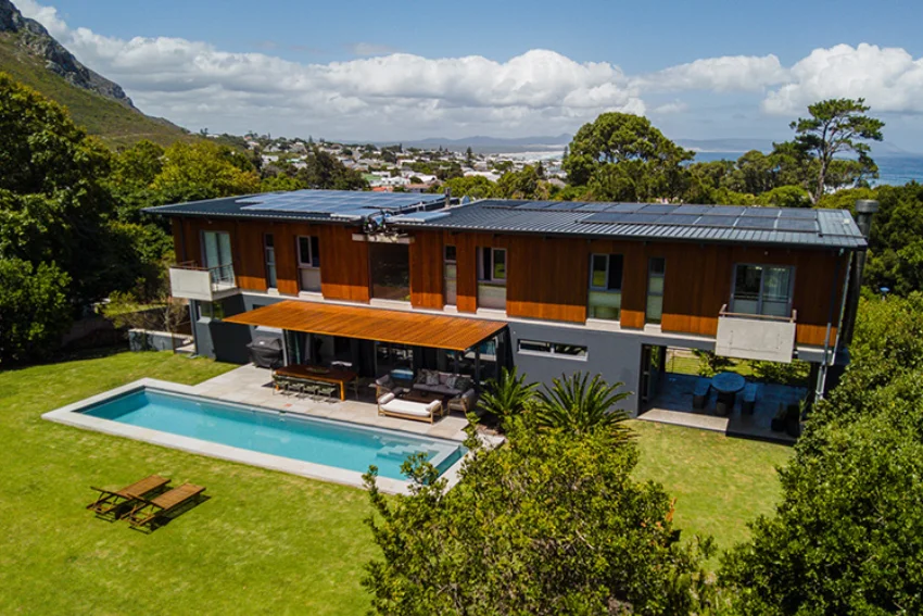 Hermanus Accommodation Treestone Villa