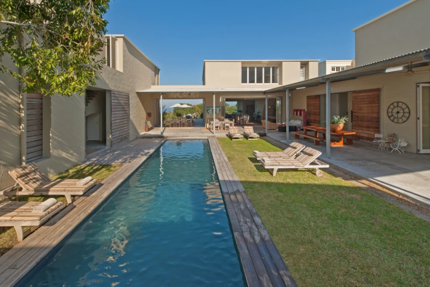 Mosselberg on Grotto Beach Swimming Pool