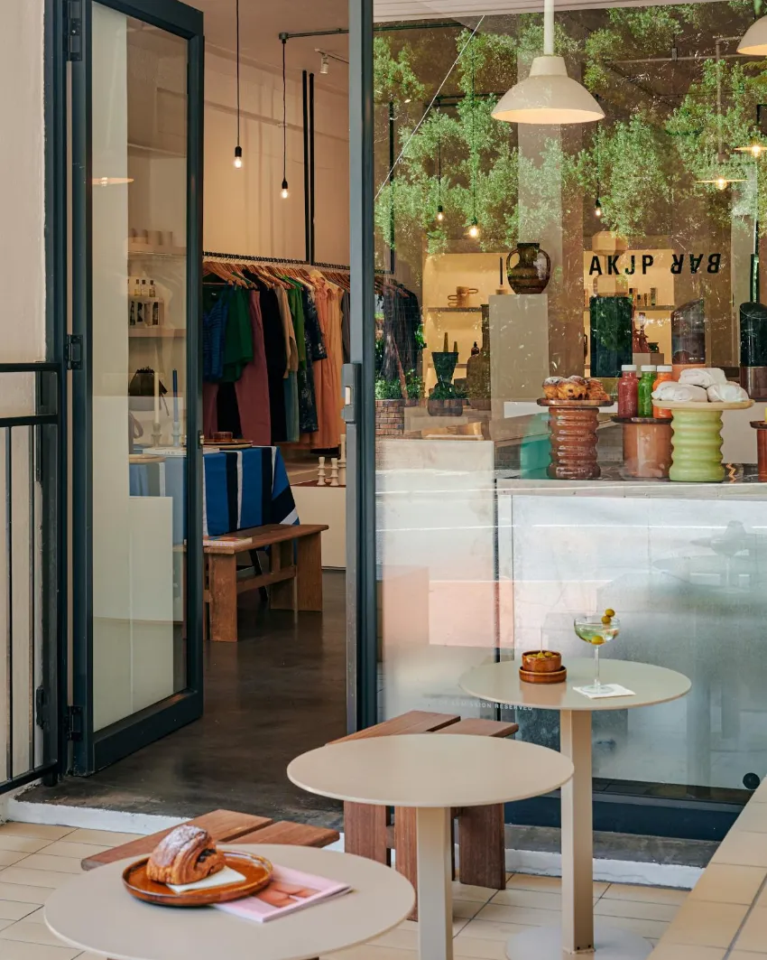 Best Boutiques: AKJP