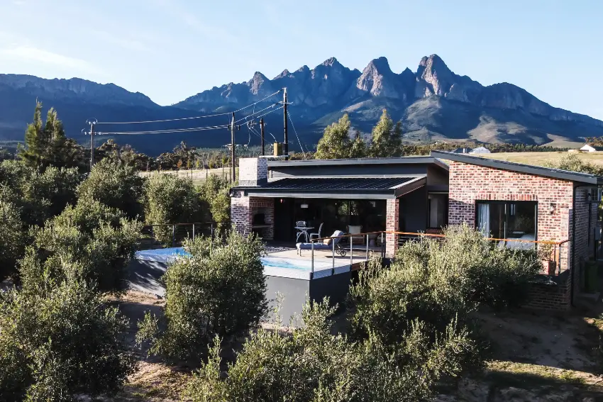 Hot Tub Accommodation Bainsview Olive Guest Farm