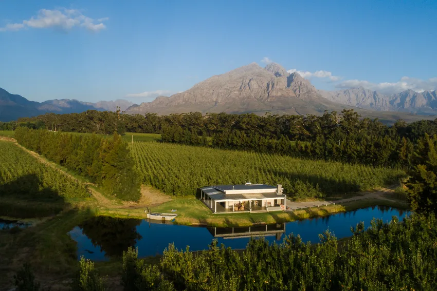 Hot Tub Accommodation Orchard Stay