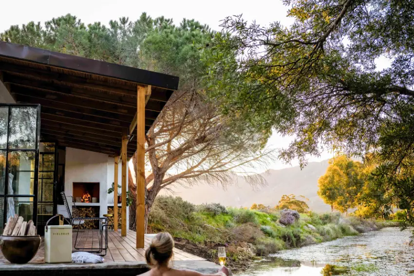 Hot Tub Accommodation Waterblom