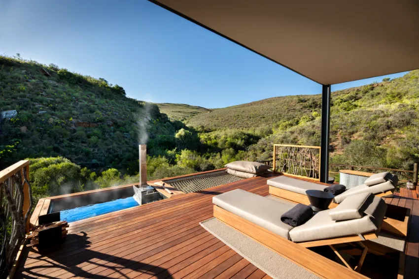 Melozhori Treehouse Outdoor Living