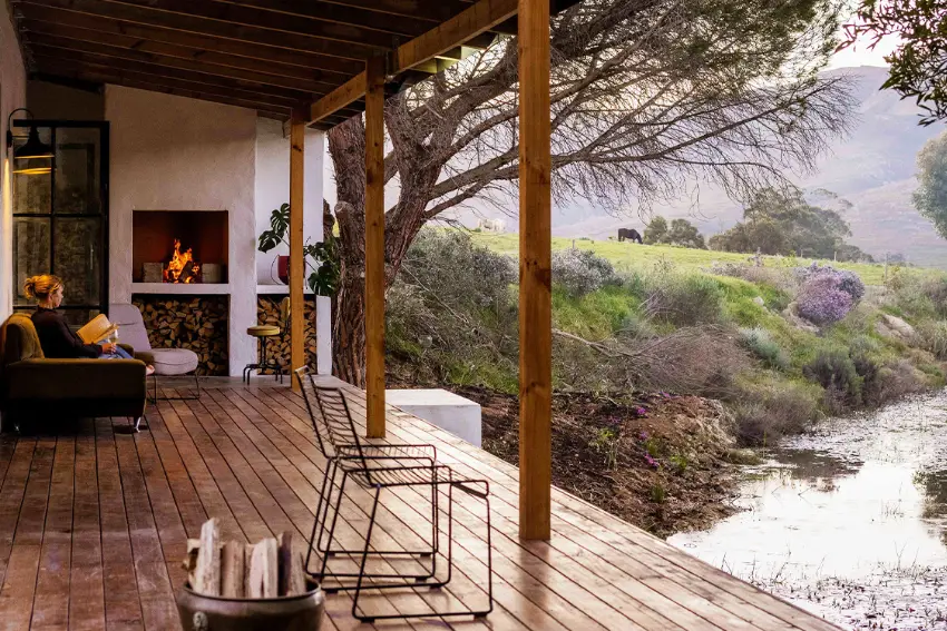 Stanford Valley Country Lodge Waterblom Deck