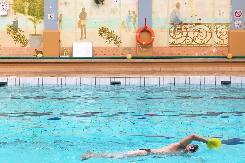 To Do Rain Long Street Baths