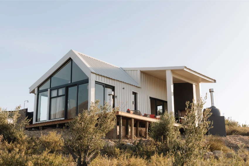 Untether Olive View Exterior