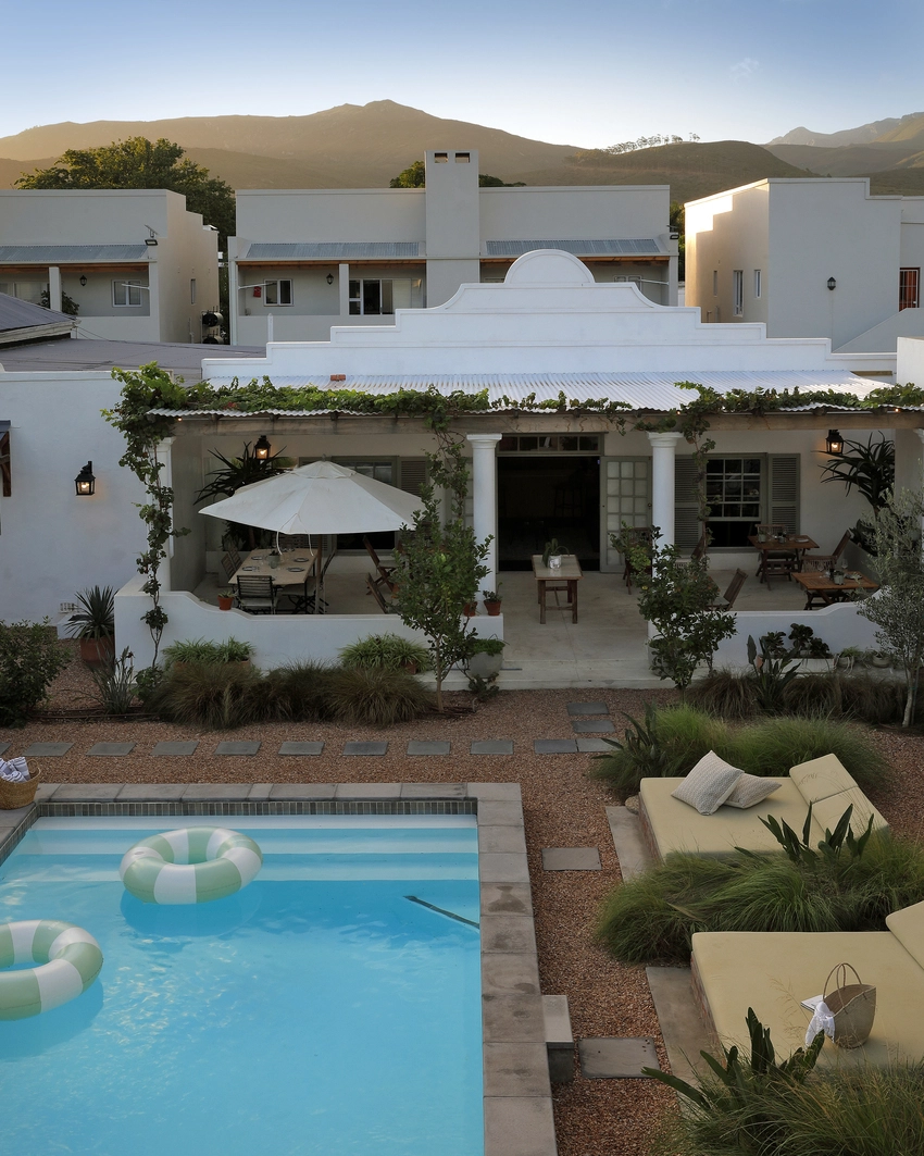 The Grand Hotel Robertson Swimming Pool