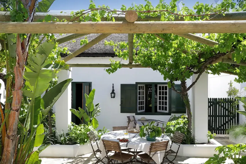 Pineapple House Exterior