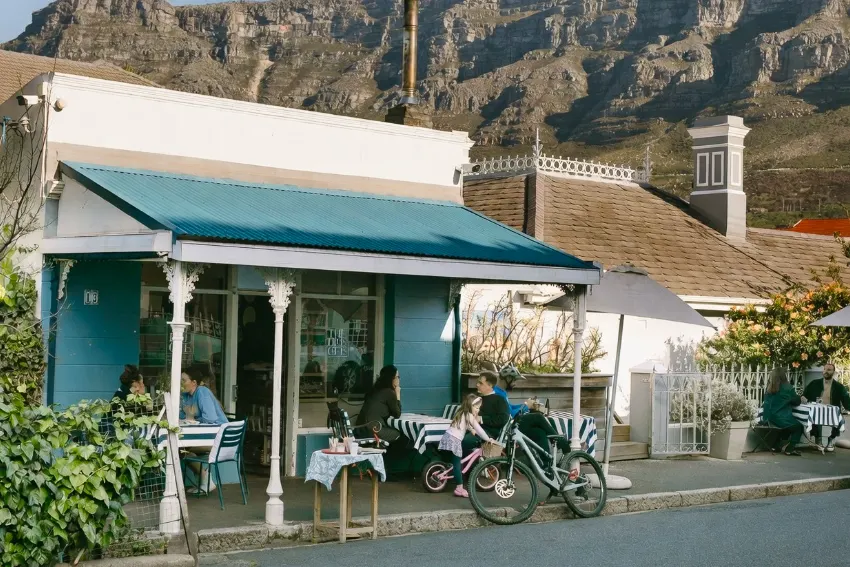Cafes Blue Cafe