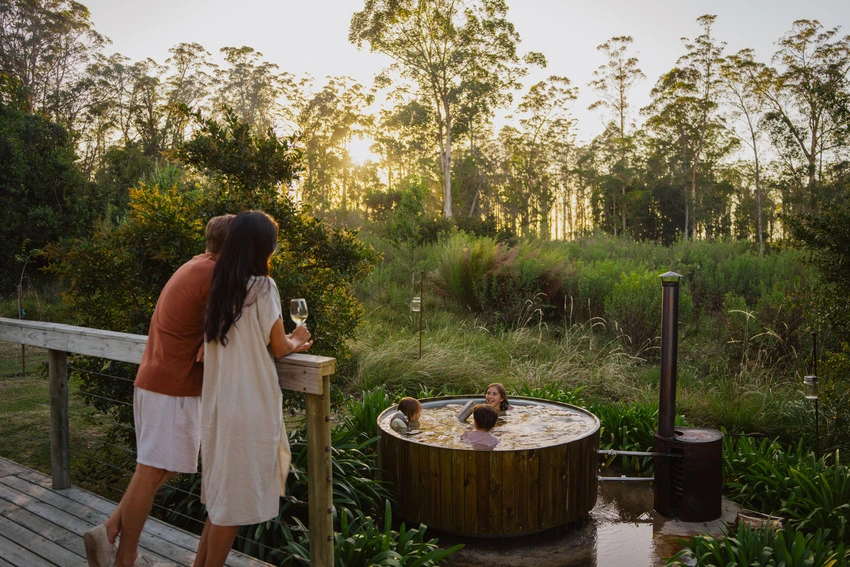AfriCamps at Oakhurst Hot Tub