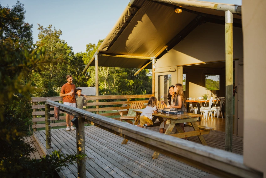 AfriCamps at Oakhurst Outdoor Dining