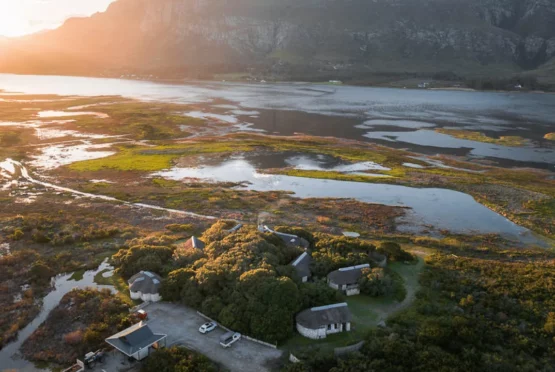 Mosaic Lagoon Lodge