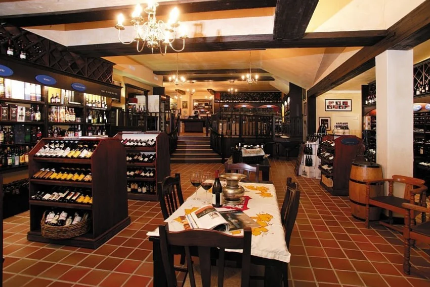 Celestina Agulhas White Shop