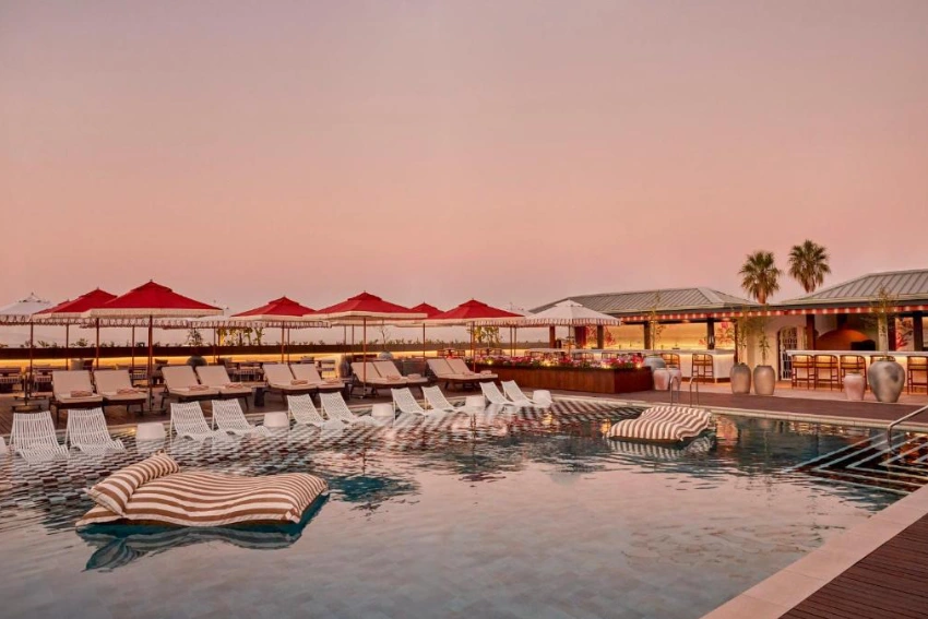 Intercontinental Table Bay Pool