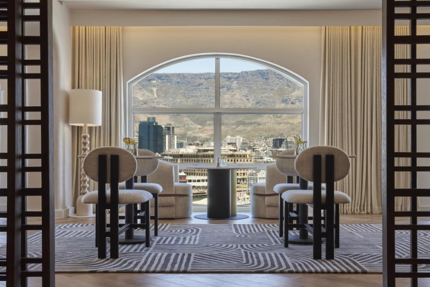 Intercontinental Table Bay Lounge